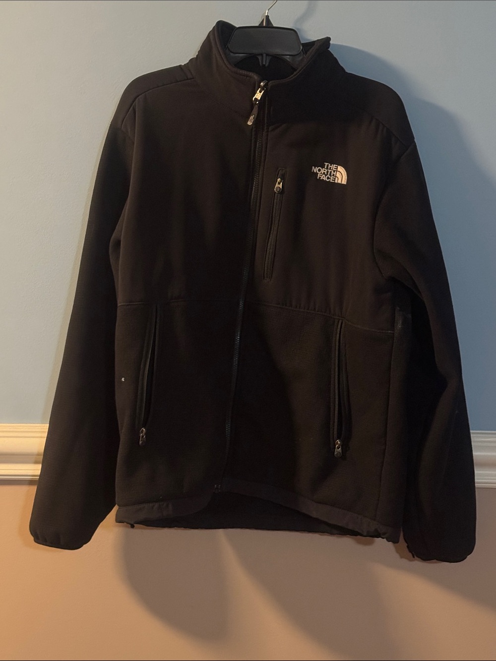 The North Face Men's Black Full-Zip Performance Jacket
